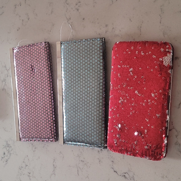 Wallets - Picture 2 of 6